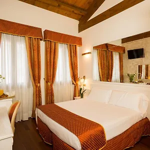 Casanova Fourrooms , Venezia Italia